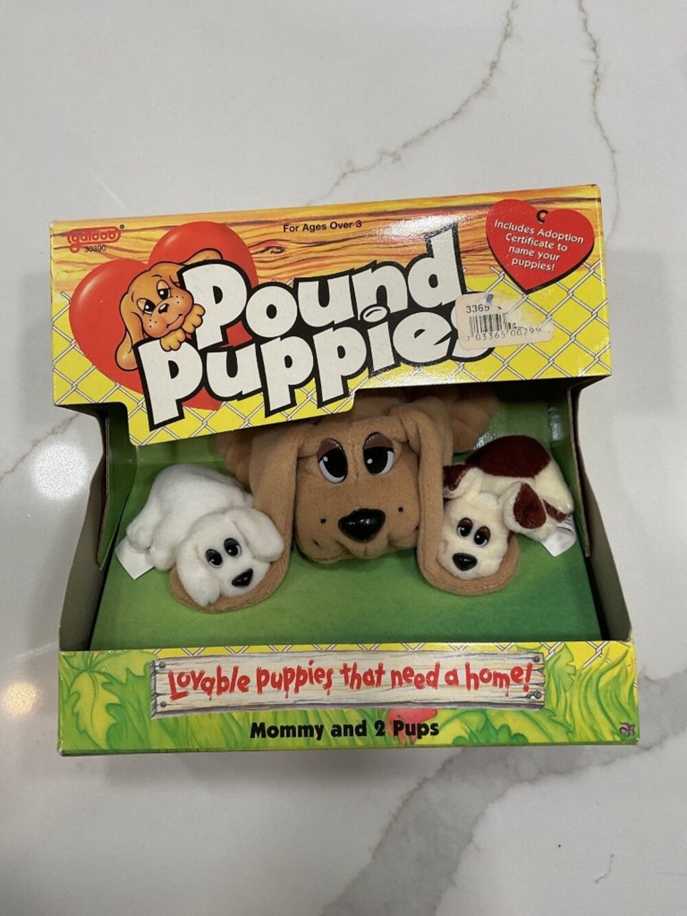 New in Box Vintage 1995 GALOOB Pound Puppies Mommy and 2 Pups Plush Stuffed Anim